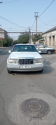 Mercedes E 250 1987, 332,500 km - 2.5 л - Gəncə