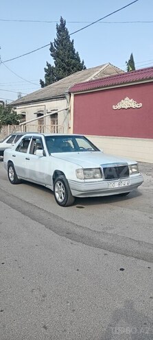 Mercedes E 250 1987, 332,500 km - 2.5 л - Gəncə