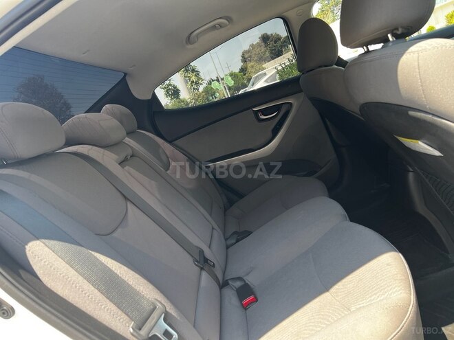 Hyundai Elantra 2015, 152,888 km - 1.8 л - Bakı