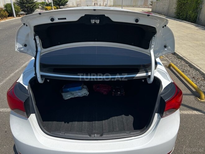 Hyundai Elantra 2015, 152,888 km - 1.8 л - Bakı