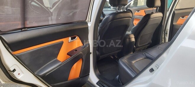 Kia Sportage 2012, 205,000 km - 2.0 l - Bakı