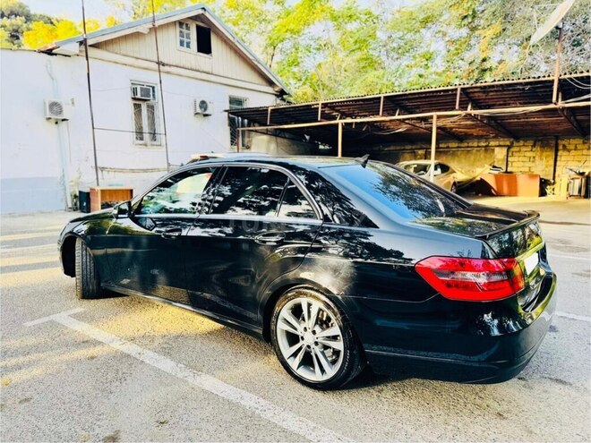 Mercedes E 220 d 2012, 331,000 km - 2.2 l - Bakı