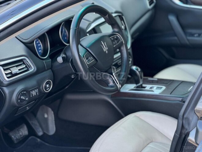 Maserati Ghibli 2013, 133,576 km - 3.0 l - Bakı