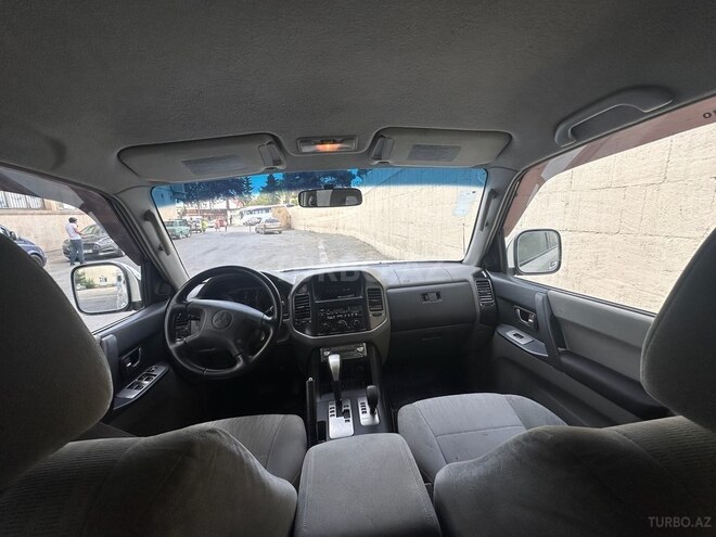 Mitsubishi Pajero 2003, 224,000 km - 3.0 l - Qazax