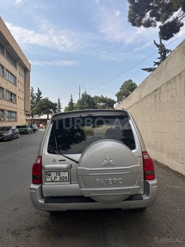 Mitsubishi Pajero 2003, 224,000 km - 3.0 l - Qazax