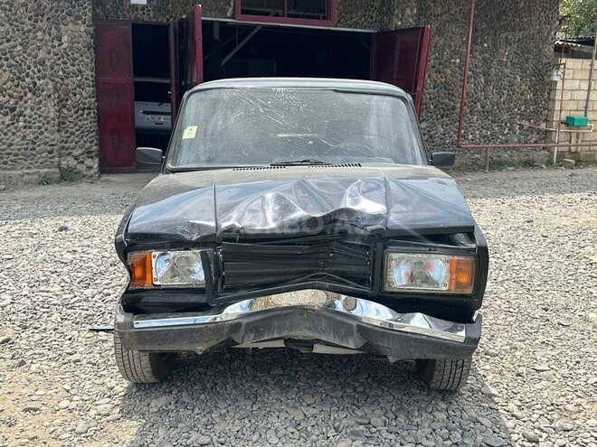 LADA (VAZ) 2107 2010, 150,000 km - 1.6 л - Salyan