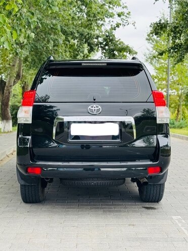 Toyota Land Cruiser Prado 2010, 249,000 km - 4.0 l - Quba