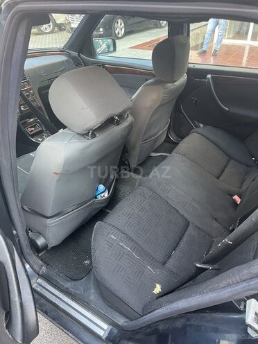 Mercedes C 200 2000, 6,500,000 km - 2.0 l - Bakı