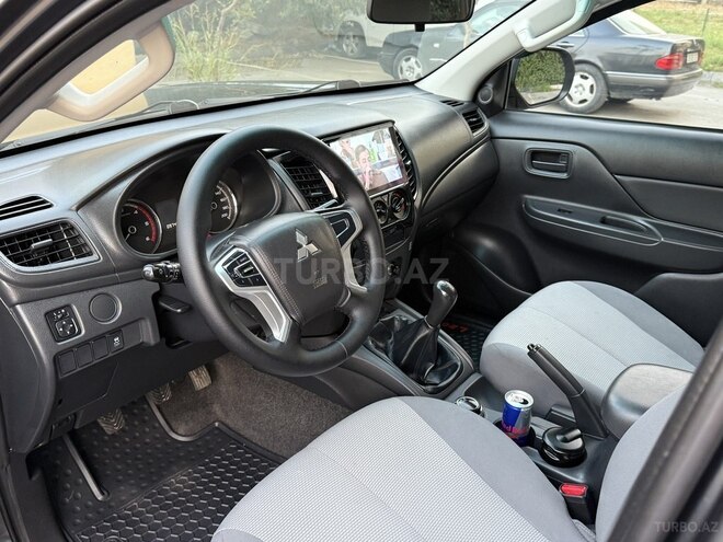 Mitsubishi L200 2023, 97,000 km - 2.4 l - Bakı