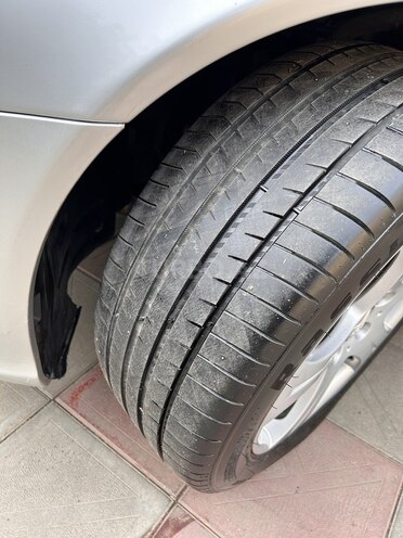 Mercedes E 240 2004, 359,000 km - 2.6 l - Masallı