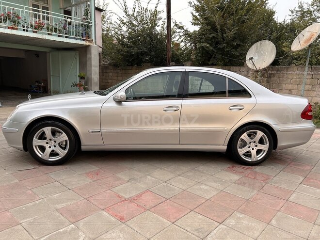 Mercedes E 240 2004, 359,000 km - 2.6 l - Masallı