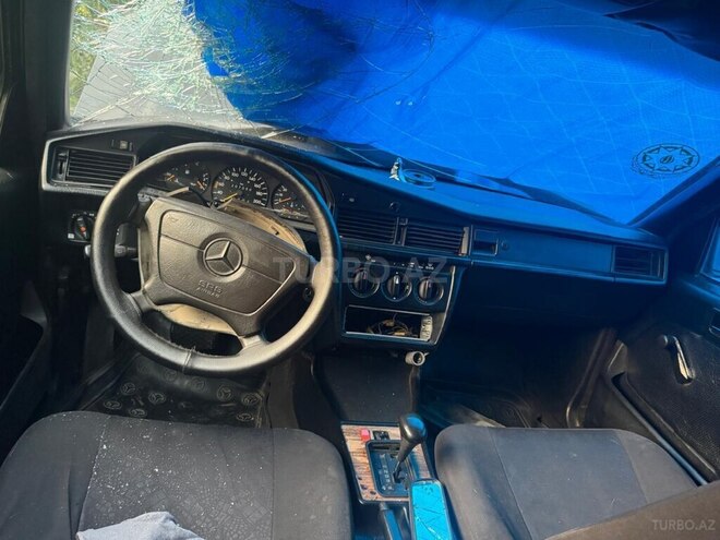Mercedes 190 1992, 145,000 km - 2.0 l - Zaqatala