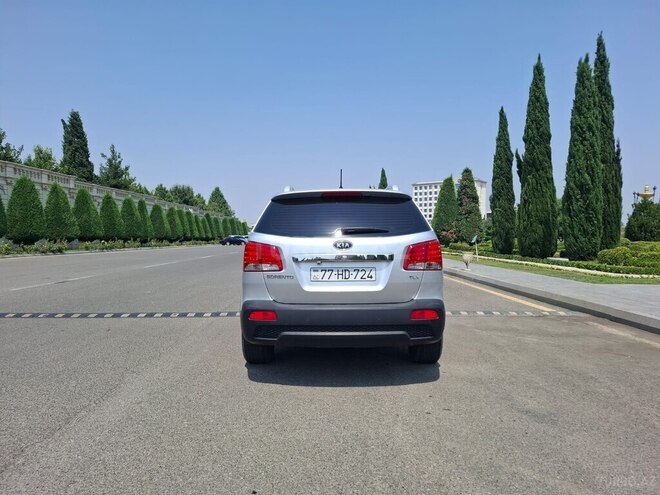 Kia Sorento 2011, 218,000 km - 2.0 l - Gəncə