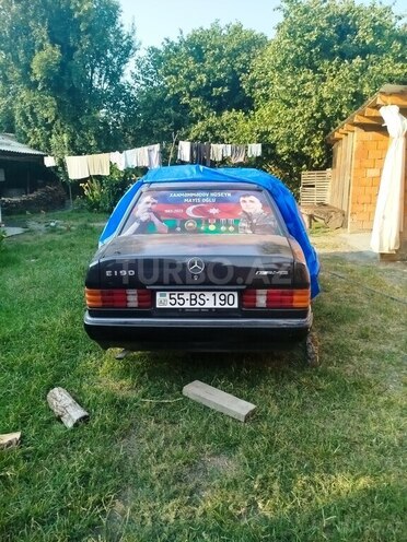 Mercedes 190 1992, 145,000 km - 2.0 l - Zaqatala