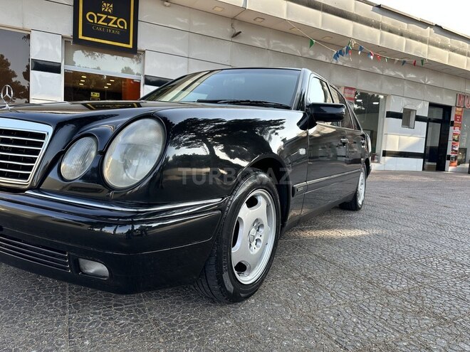 Mercedes E 240 1998, 321,123 km - 2.4 l - Bakı