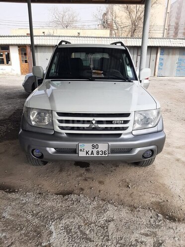 Mitsubishi Pajero io 2000, 500,000 km - 2.0 л - Bakı