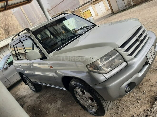 Mitsubishi Pajero io 2000, 500,000 km - 2.0 л - Bakı