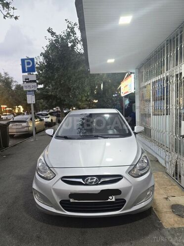 Hyundai Accent 2011, 300,000 km - 1.6 l - Bakı
