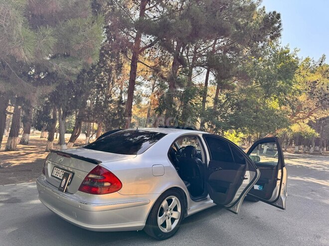 Mercedes E 270 2004, 350,000 km - 2.7 l - Bakı
