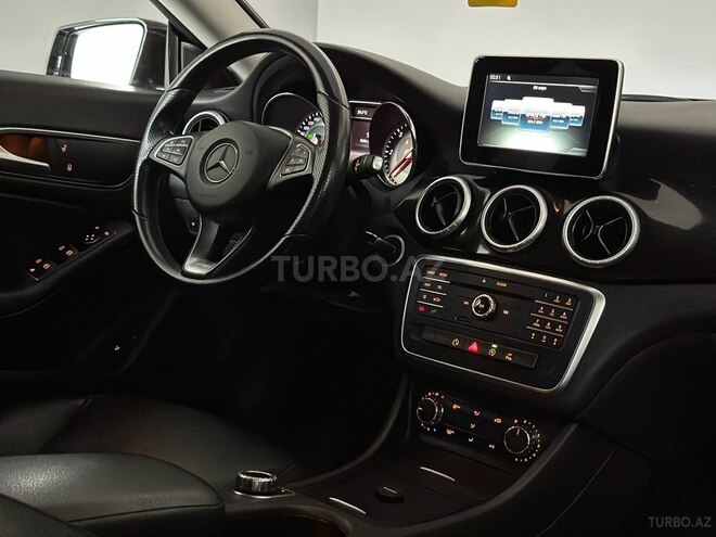 Mercedes  2015, 218,000 km - 1.5 l - Bakı