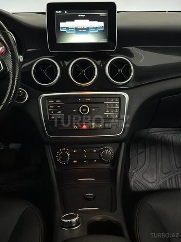 Mercedes  2015, 218,000 km - 1.5 l - Bakı