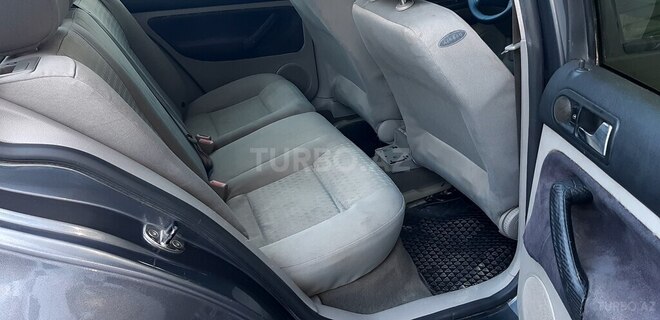 Volkswagen Jetta 2004, 189,000 km - 2.0 l - Bakı