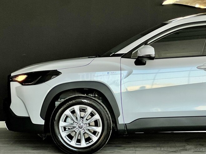 Toyota Corolla Cross 2025, 0 km - 2.0 л - Bakı