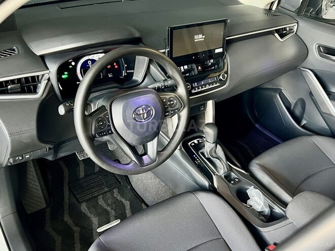 Toyota Corolla Cross 2025, 0 km - 2.0 л - Bakı