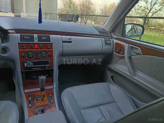 Mercedes E 280 2000, 300,000 km - 2.8 l - Naxçıvan