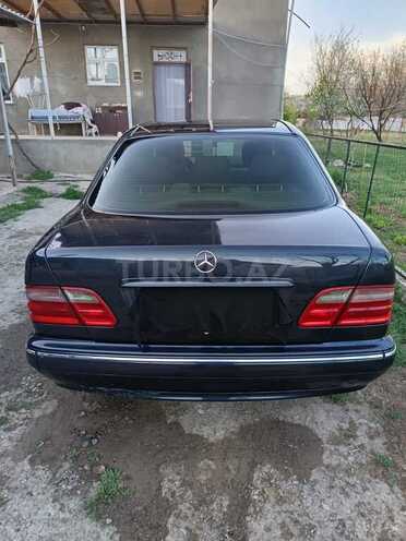 Mercedes E 280 2000, 300,000 km - 2.8 l - Naxçıvan