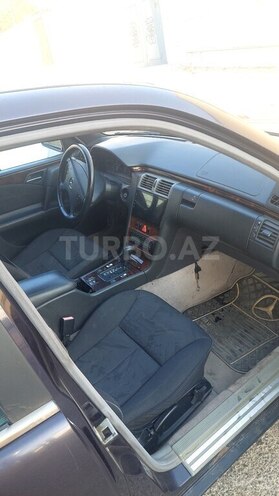 Mercedes E 280 1996, 211,000 km - 2.8 l - Bakı