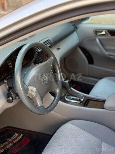 Mercedes C 240 2001, 320,000 km - 2.6 l - Bakı