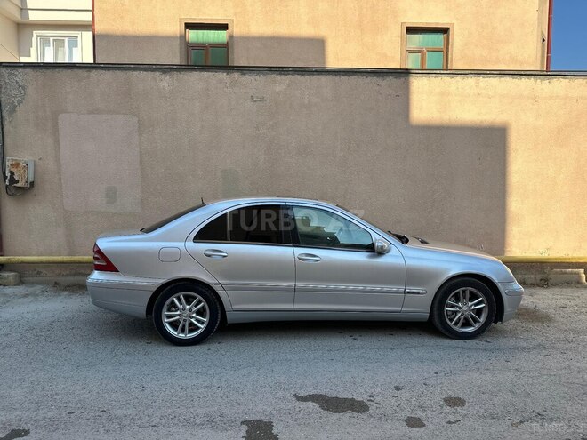 Mercedes C 240 2001, 320,000 km - 2.6 l - Bakı