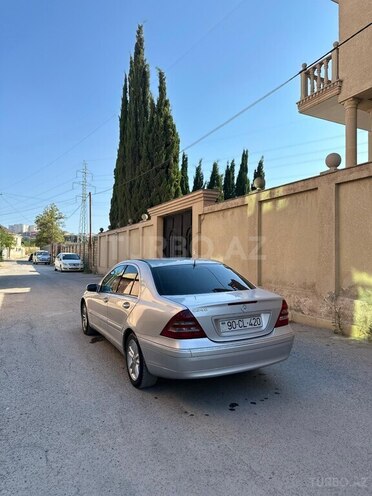 Mercedes C 240 2001, 320,000 km - 2.6 l - Bakı