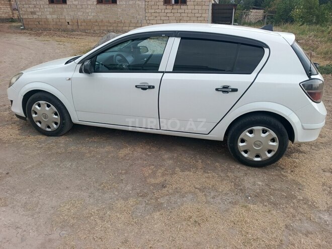 Opel Astra 2009, 286,043 km - 1.4 l - Gəncə