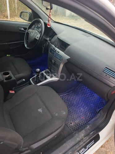 Opel Astra 2009, 286,043 km - 1.4 l - Gəncə