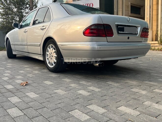 Mercedes E 220 d 2000, 680,000 km - 2.2 л - İmişli