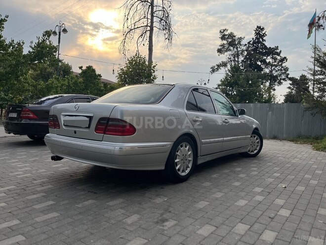 Mercedes E 220 d 2000, 680,000 km - 2.2 л - İmişli
