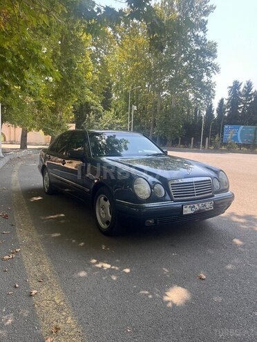 Mercedes E 240 1999, 493,000 km - 2.4 l - Mingəçevir