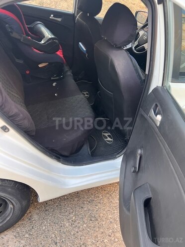 Hyundai Accent 2013, 176,000 km - 1.4 l - Bakı