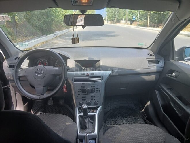 Opel Astra 2009, 173,123 km - 1.4 l - Şəki