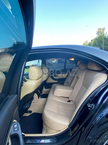 BMW 530 2002, 437,000 km - 3.0 л - Bakı