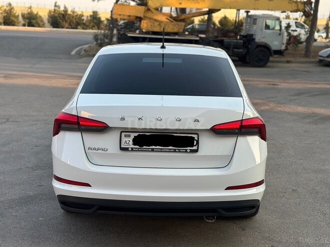 Skoda Rapid 2021, 131,000 km - 1.6 l - Bakı