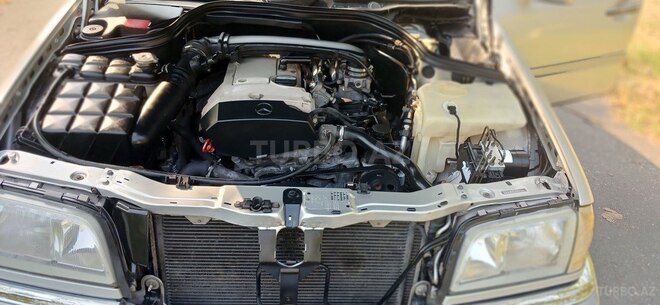 Mercedes C 230 1998, 243,373 km - 2.3 l - Zaqatala