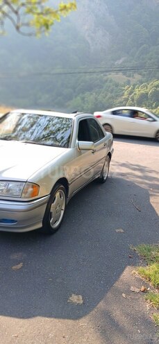 Mercedes C 230 1998, 243,373 km - 2.3 l - Zaqatala