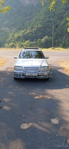 Mercedes C 230 1998, 243,373 km - 2.3 l - Zaqatala