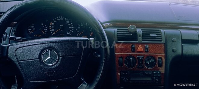 Mercedes E 200 1995, 389,000 km - 2.0 l - Bakı