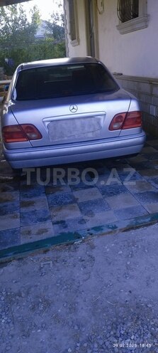 Mercedes E 200 1995, 389,000 km - 2.0 l - Bakı