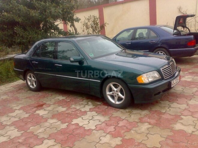 Mercedes C 200 1995, 410,000 km - 2.0 l - Bakı