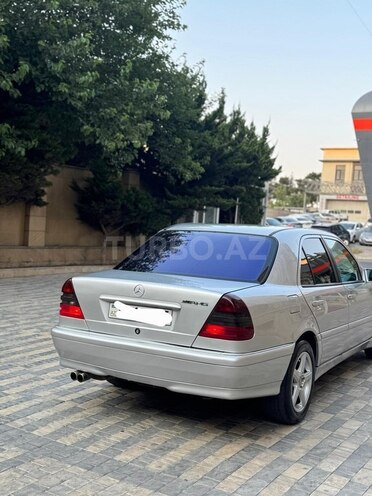 Mercedes C 200 2000, 236,846 km - 2.0 l - Bakı